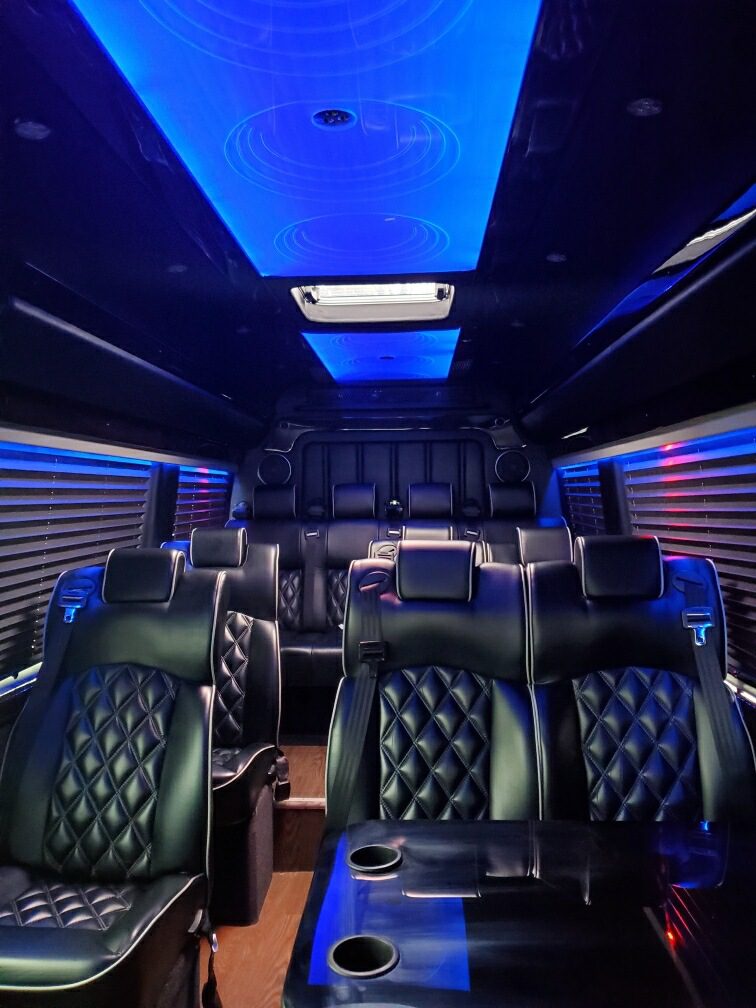 Barrington Limousine Services Chicago, Chicago Limo Service, Car Service Chicago, Chicago Car Service, Lincoln MKS, Sedan Service Chicago, Black Car Service, Private Car Service Chicago, Luxury Car